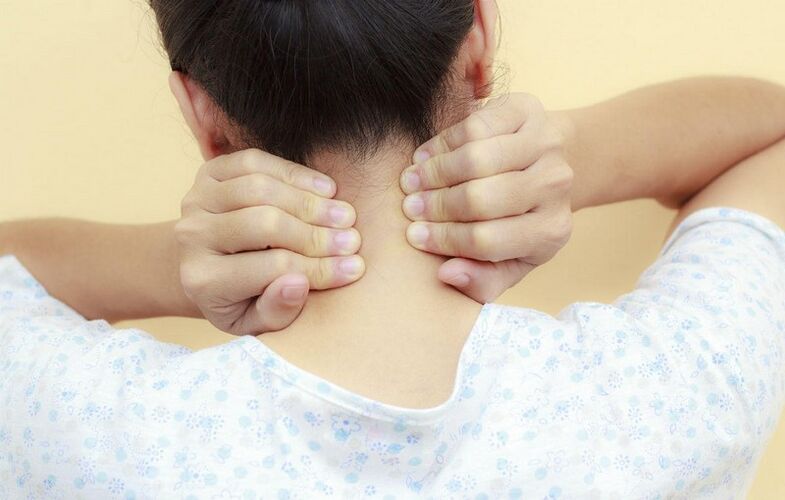 Nackenmassage gegen Schmerzen